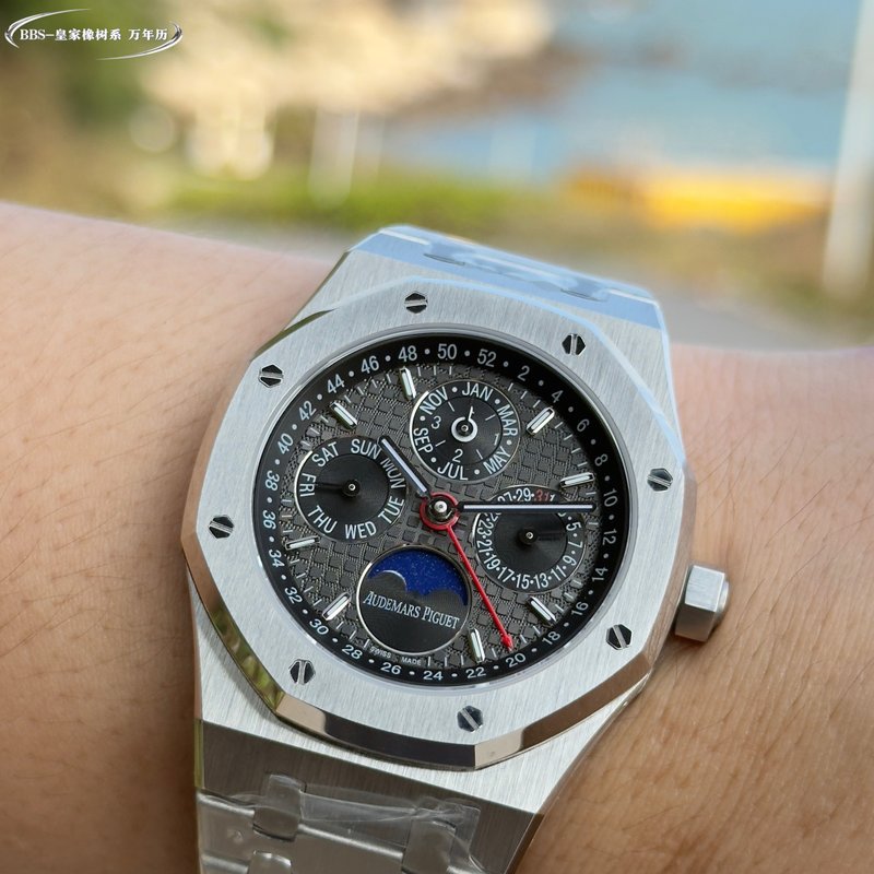 오데마 피게 로얄 오크 퍼페추얼 캘린더 시계 001-170719