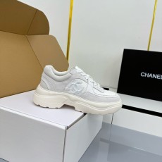 샤넬 클래식 블랙앤화이트 팬더 컬러 운동 캐주얼 스니커 001-171546
