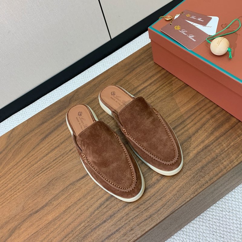 로로 피아나 남성 빈티지 스웨이드 뮬 샌들 001-172091