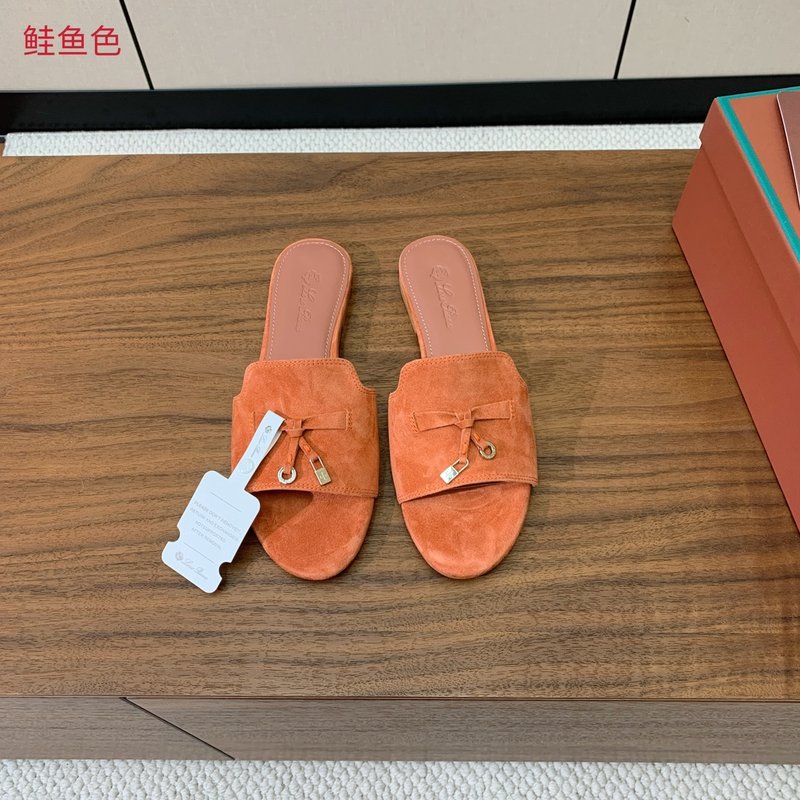 로로피아나 스웨이드 플랫 슬리퍼 001-172119