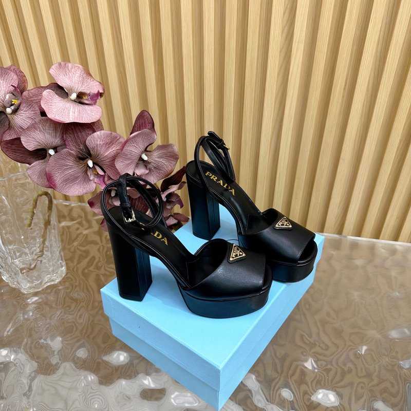 프라다 굵은 힐 플랫폼 라인스톤 하이힐 샌들 001-172358