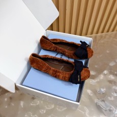 프라다 주름 리본 발레리나 슈즈 001-172496