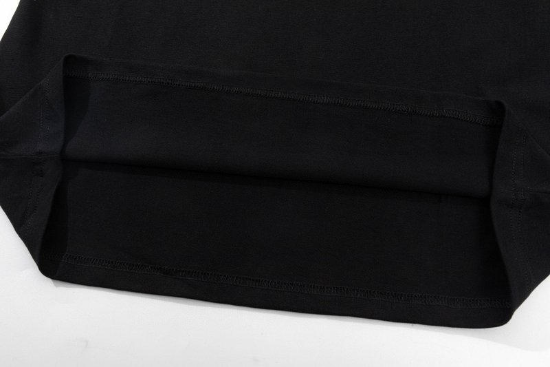 버버리 로고 자수 라운드넥 면 반팔 티셔츠 001-173026