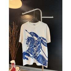 버버리 클래식 프린트 라운드넥 반팔 티셔츠 001-173071