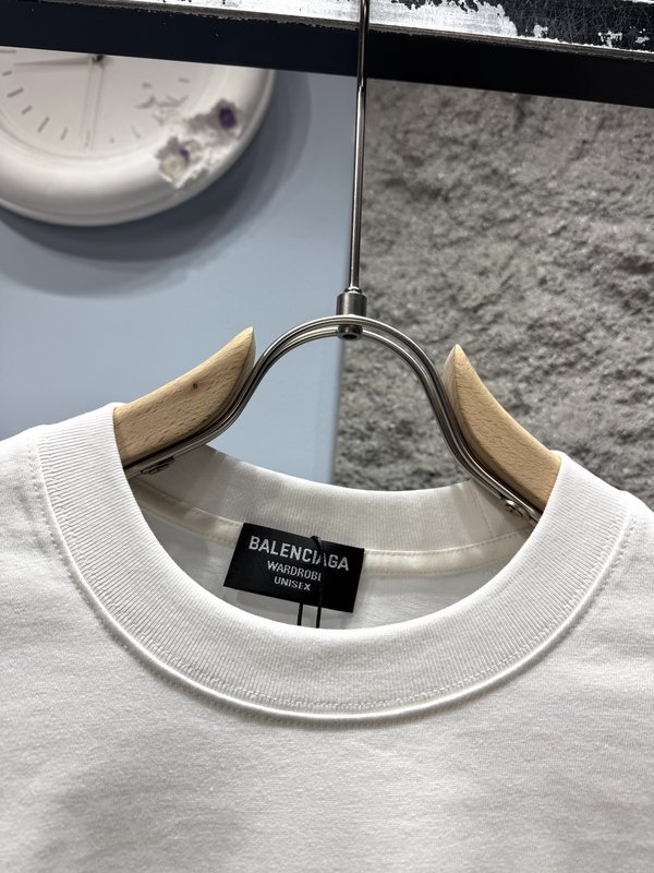 발렌시아가 콜라보 루즈핏 반팔 티셔츠 001-173189