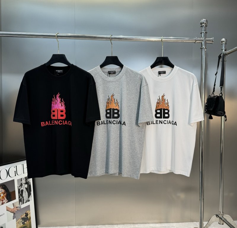 발렌시아가 유니섹스 순면 티셔츠 001-173252
