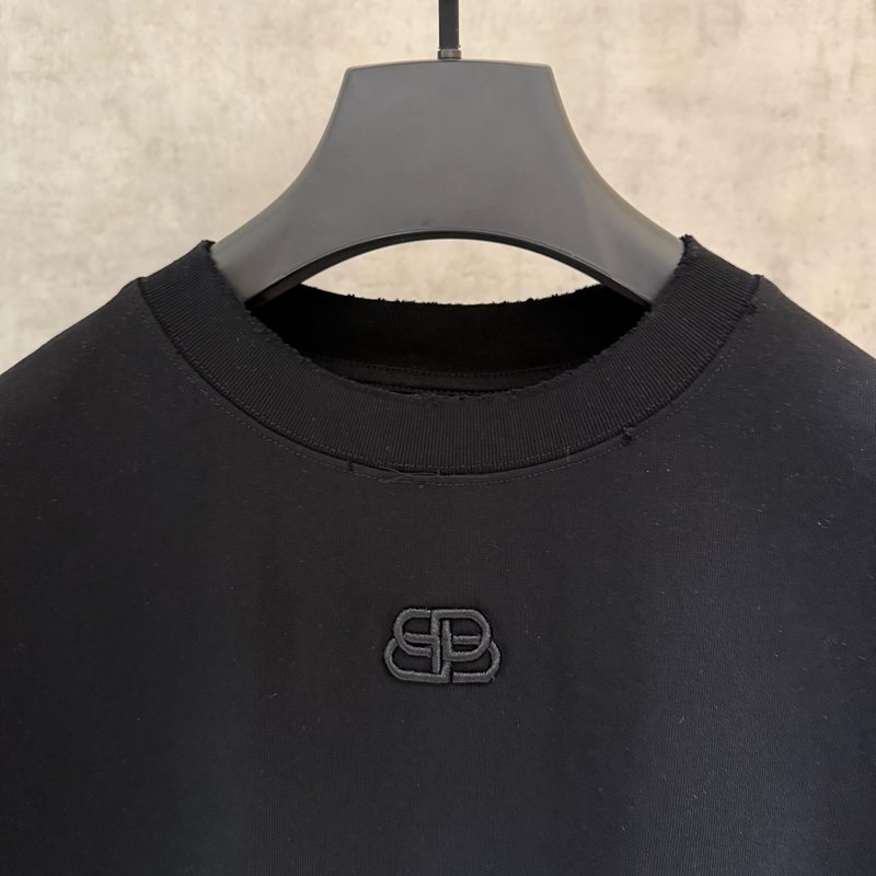 발렌시아가 자수 반팔 티셔츠 001-173255