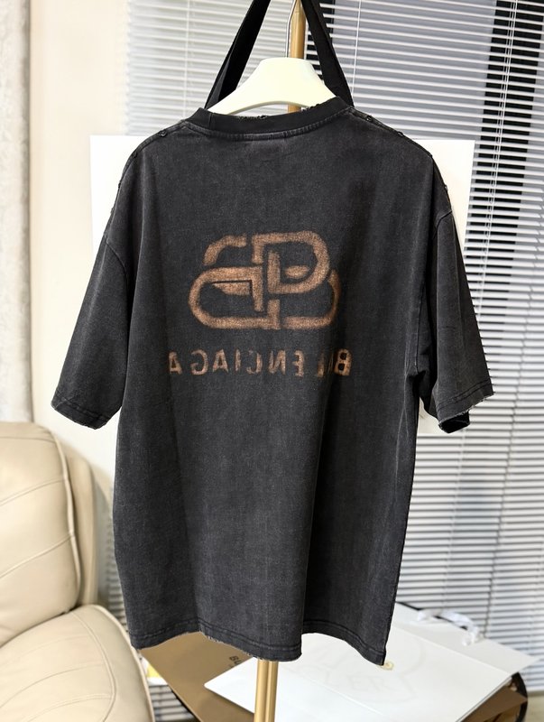 발렌시아가 빈티지 워싱 루즈핏 반팔 티셔츠 001-173264