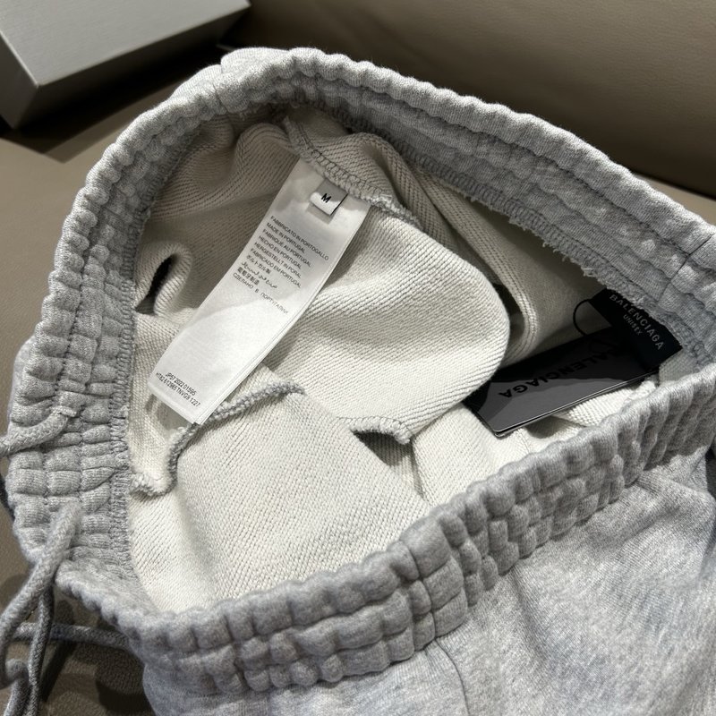 발렌시아가 푸마 콜라보 자수 와이드 트레이닝 팬츠 001-173349