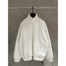 발렌시아가 스탠드 칼라 숏 패딩 자켓 001-173385