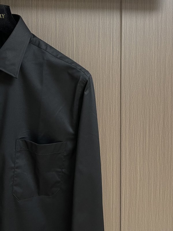 Kiton 남성 솔리드 컬러 긴팔 셔츠 001-173854