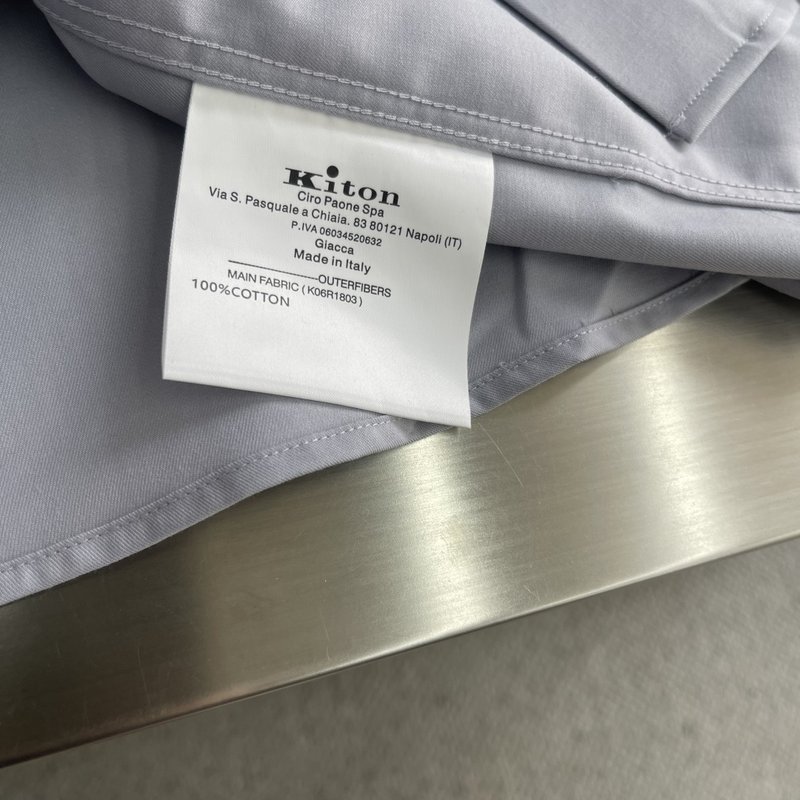 Kiton 남성 면 소재 자수 칼라 긴팔 셔츠 001-173876