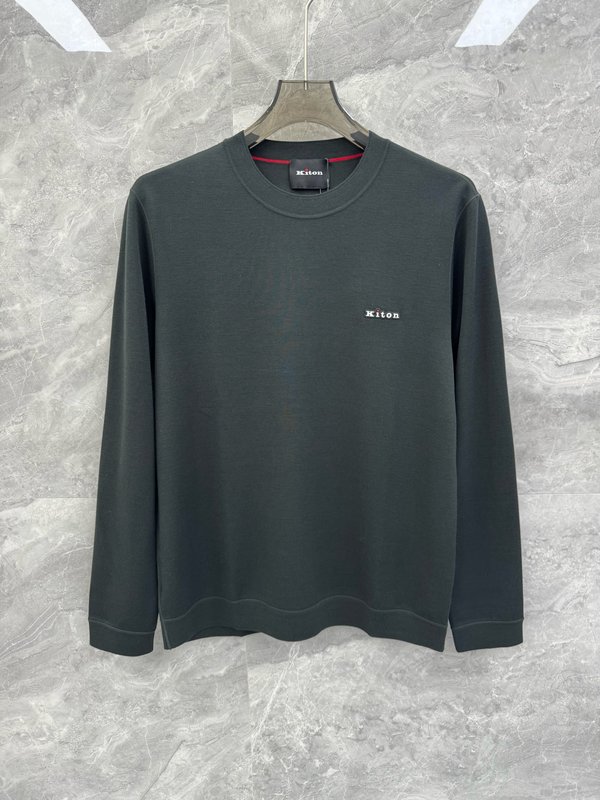 Kiton 남성 프리미엄 미니멀 로고 니트 긴팔 001-173953