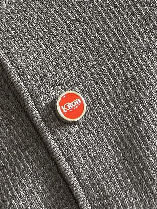Kiton 3 버튼 라펠 니트 긴팔 스웨터 001-174005
