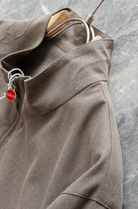 Kiton 남성 캐주얼 스포츠 세트 재킷 및 바지 001-174014