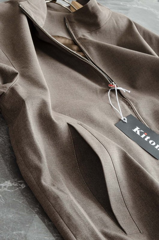 Kiton 남성 캐주얼 스포츠 세트 재킷 및 바지 001-174014