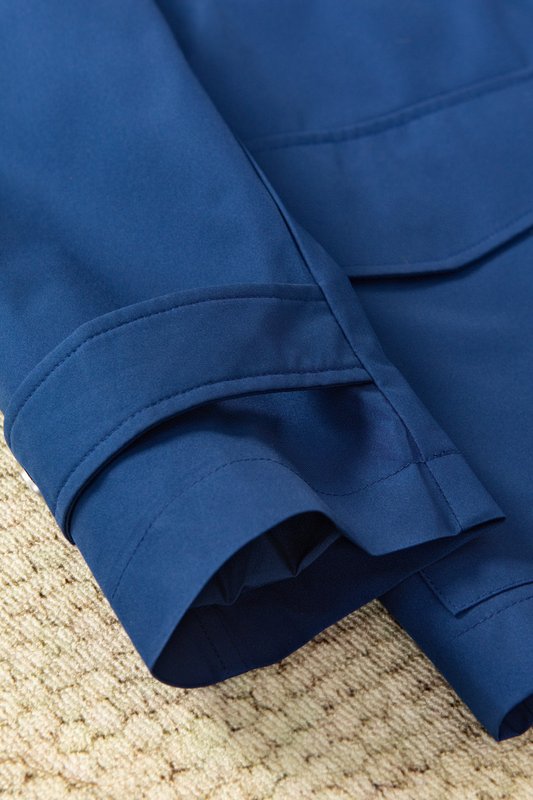 Kiton 스탠드 칼라 웨이스트 조임 트렌치 재킷 001-174028