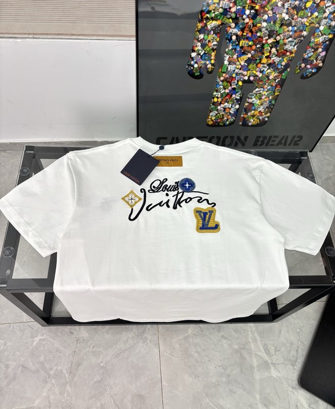 루이비통 크리에이티브 자수 라운드넥 반팔 티셔츠 001-174386