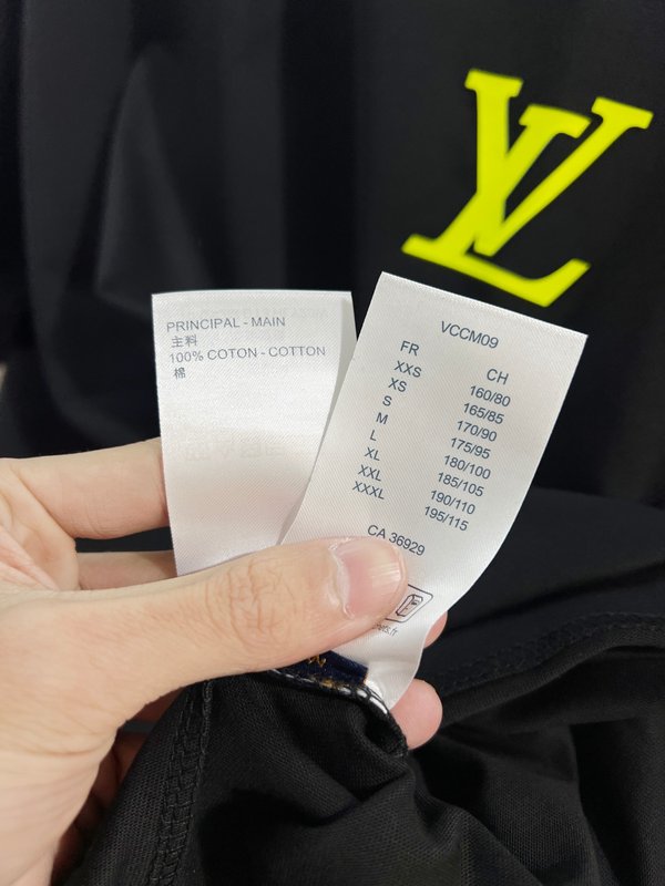 루이비통 면 라운드넥 반팔 티셔츠 001-174515