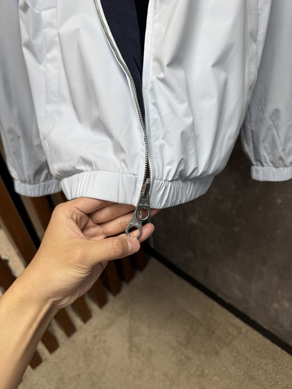 로로피아나 양면 착용 스탠드 칼라 자켓 001-175309