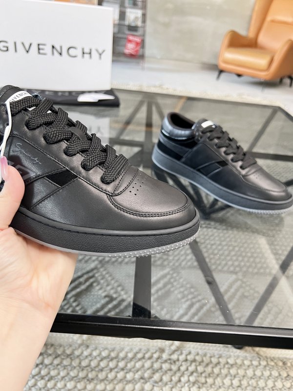 지벐시 Givenchy 남성 가죽 캐주얼슈즈 001-175839
