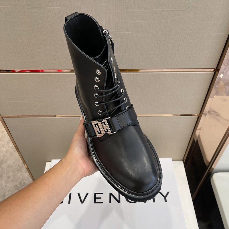 Givenchy GVC 라운드 토 레이스업 부츠 001-175892