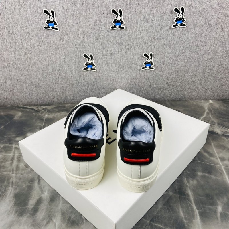 지바시치 스네이크 디테일 남성 운동화 001-175951