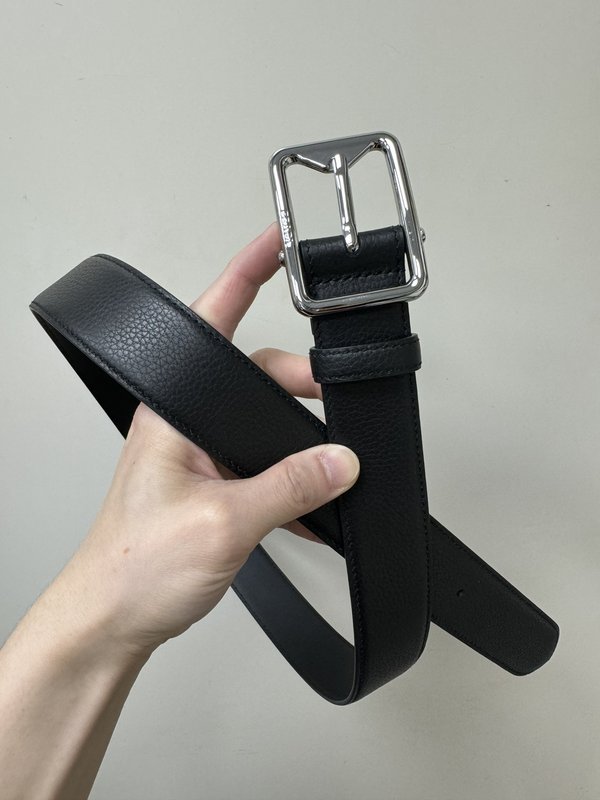 프라다 3.4cm 리치 그레인 블랙 벨트 001-176777