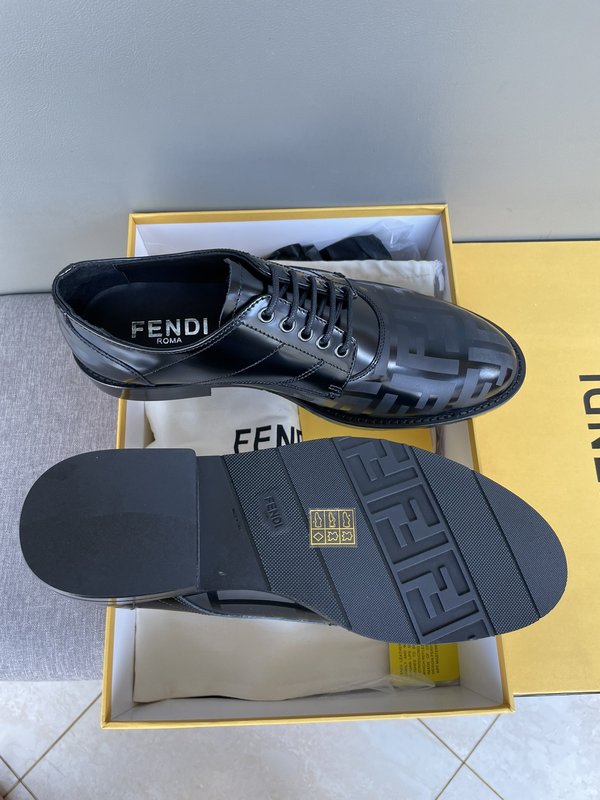 펜디 FENDI 남성 캐주얼 가죽 로퍼 001-177440