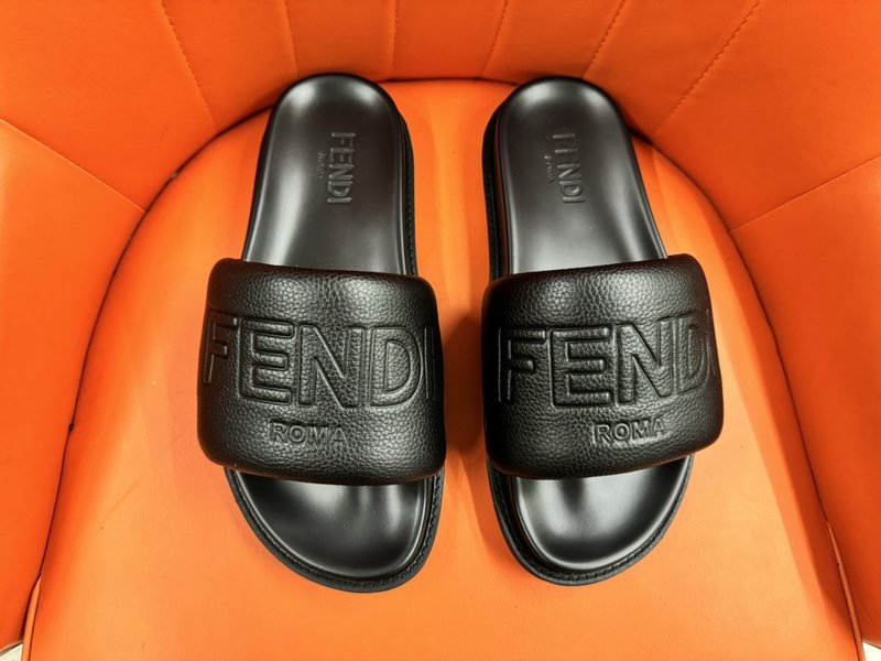 펜디 FENDI 신규 남성 슬리퍼 001-177446