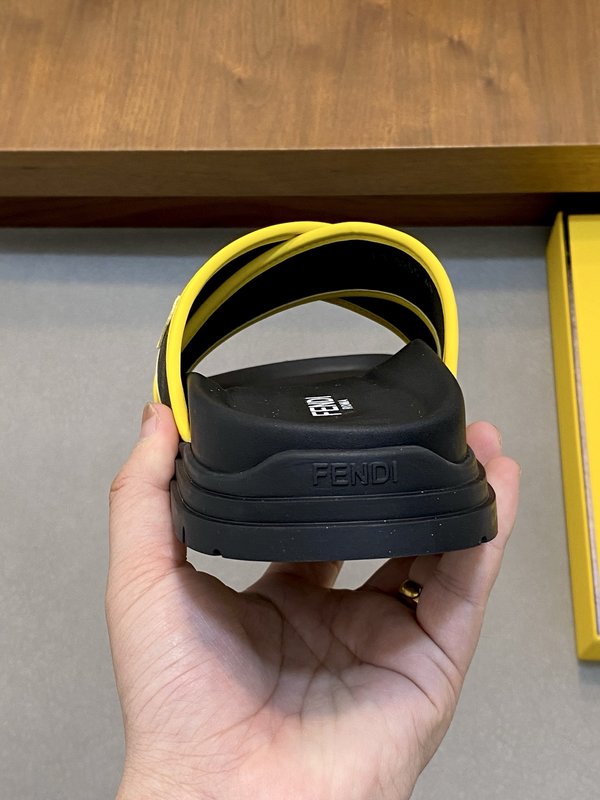 페디 몬스터 블랙 샌들 슬리퍼 001-177507