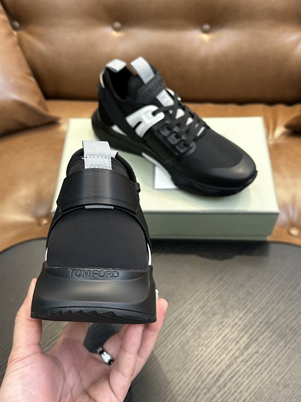 TOM FORD 가죽 로우탑 스니커즈 001-179213