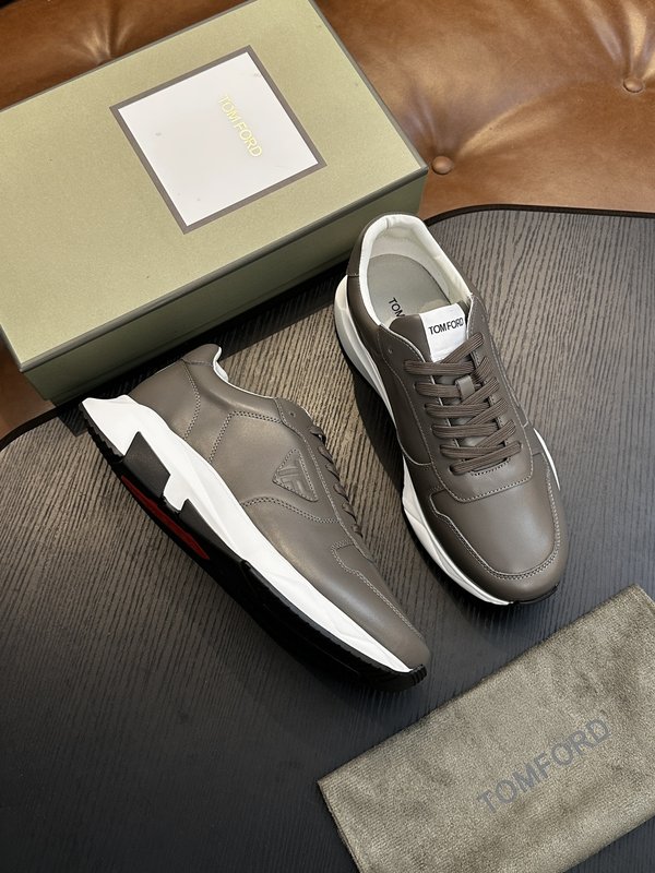 TOM FORD Cambridge 스웨이드 스니커즈 001-179247