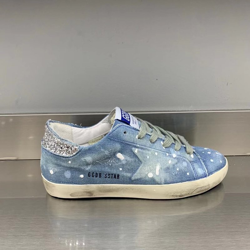 Golden Goose 클래식 운동화 001-179340
