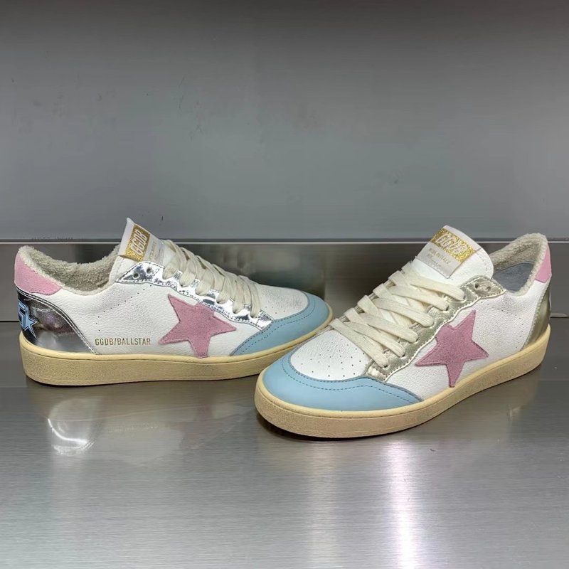 Golden Goose 클래식 운동화 001-179449