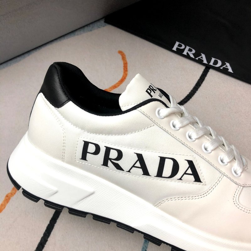 PRADA 프라다 화이트 패브릭 슈즈 001-179580