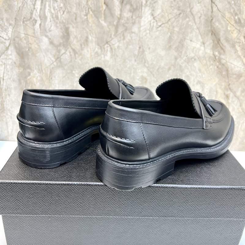 PRADA 프라다 남성 정장 로퍼 구두 001-179600