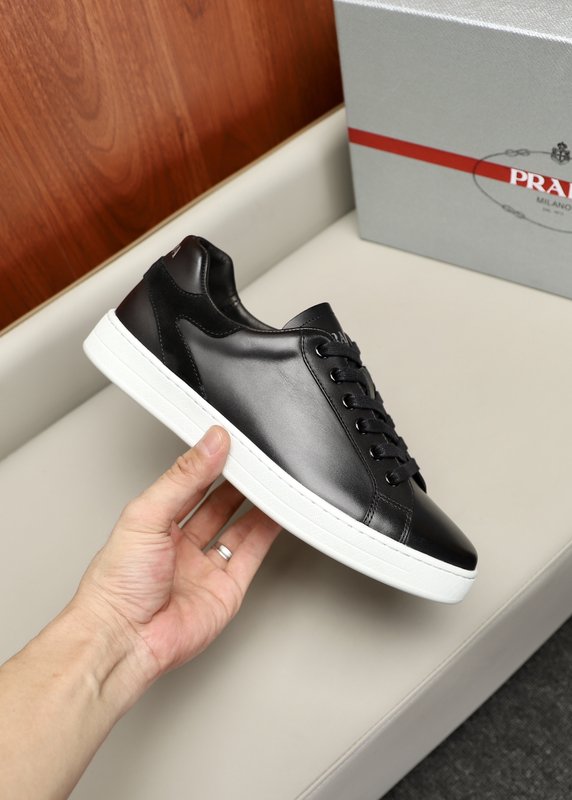 PRADA 프라다 소가죽 운동화 001-179631