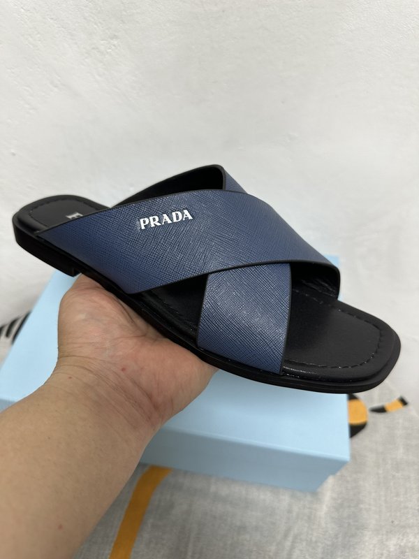 프라다 남성 야자무늬 가죽 슬리퍼 001-179683