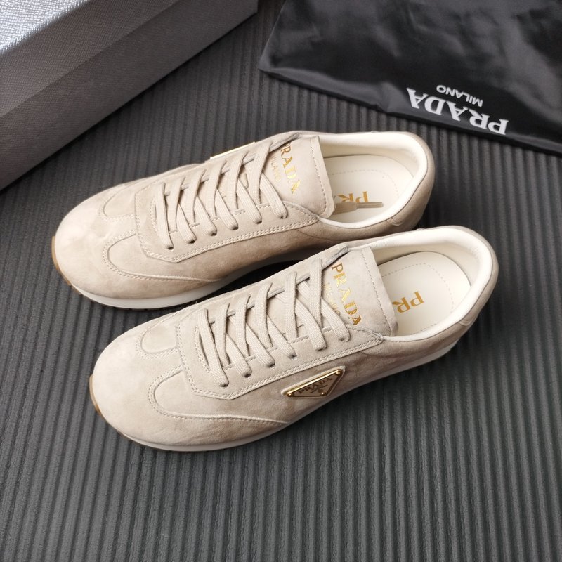 프라다 PRADA 앱리콧 스웨이드 슈즈 001-179711