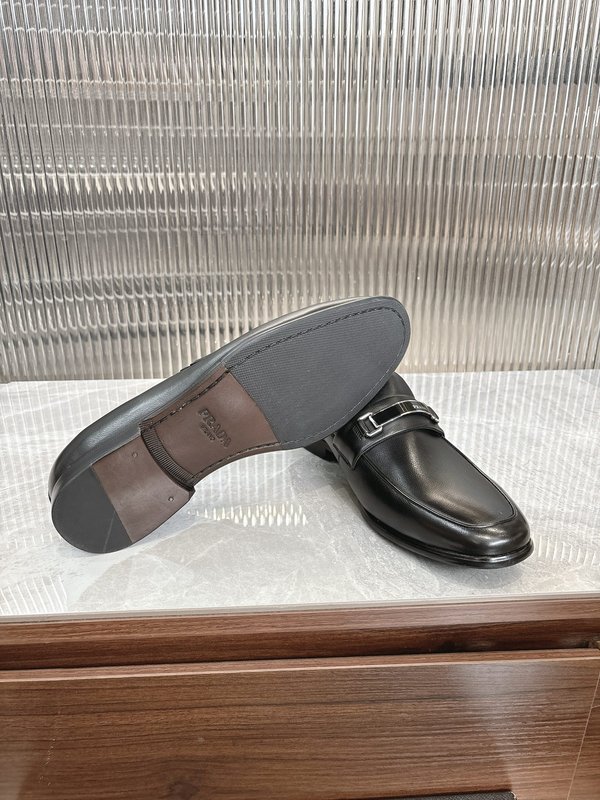 Prada 프라다 남성 수입 송아지 가죽 로퍼 001-179802