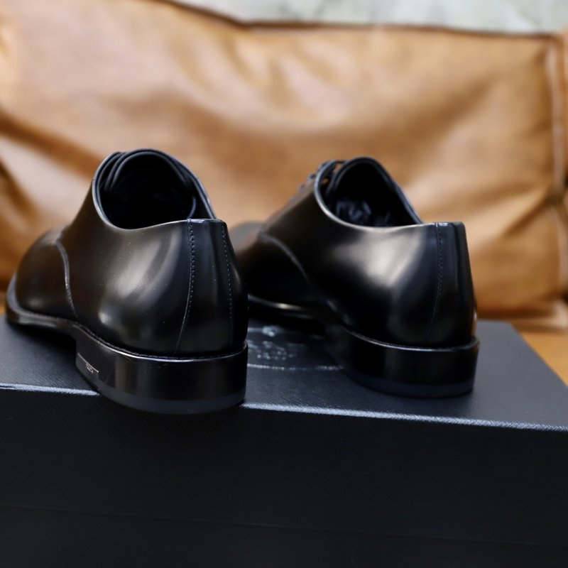 PRADA 남성 비즈니스 소 가죽 구두 001-179846
