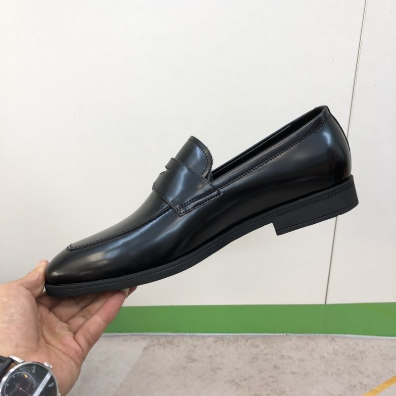 PRADA 패션 캐주얼 가죽 신발 001-179854