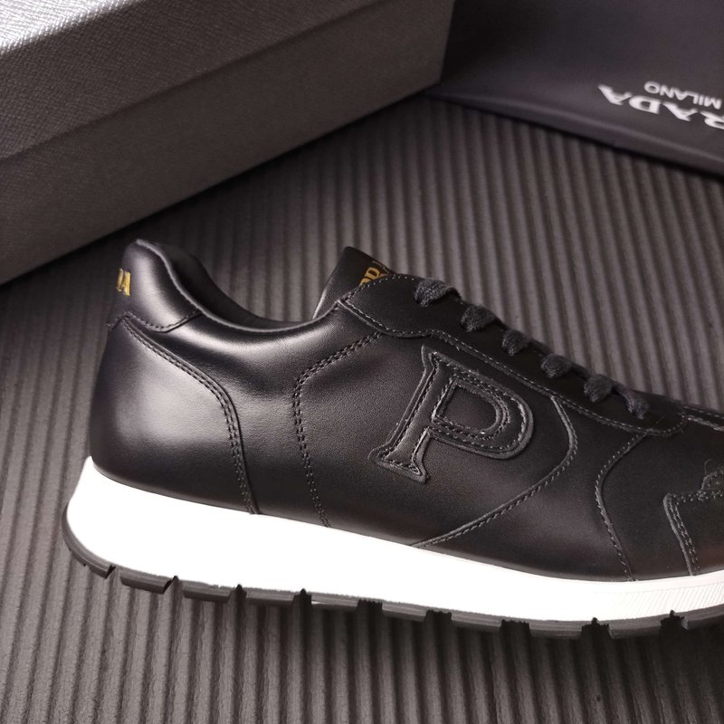 PRADA 프라다 블랙 레저 운동화 001-179891