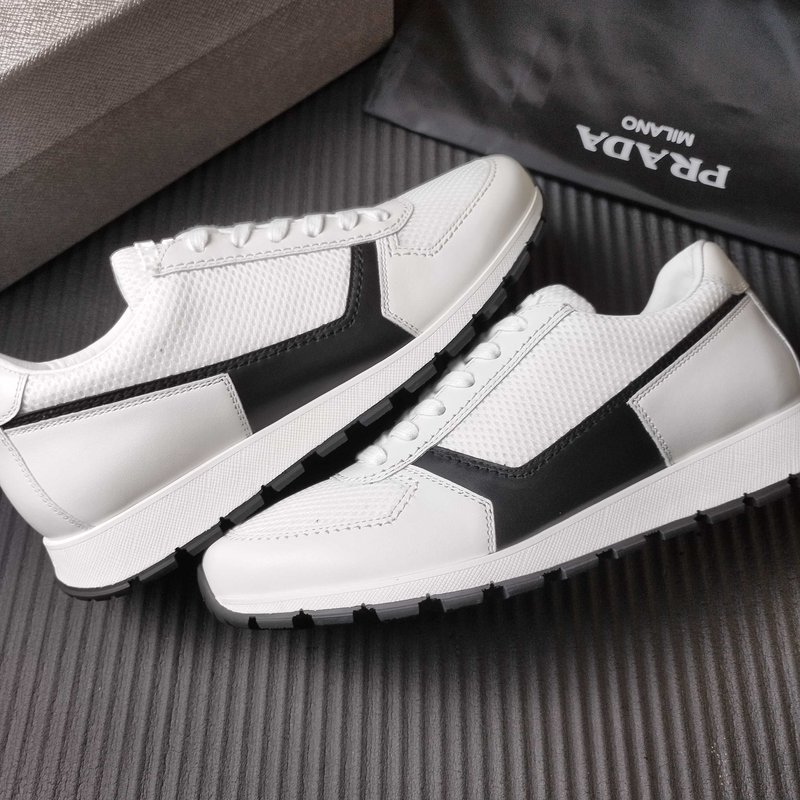 PRADA 프라다 화이트 메쉬 운동화 001-179894