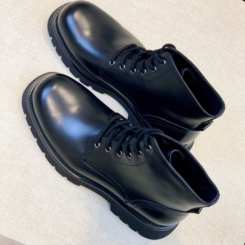 PRADA 클래식 라운드 토 남성 가죽 부츠 001-179912