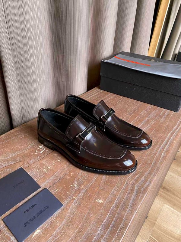 PRADA 남성 핸드 러브드 가죽 구두 001-179915