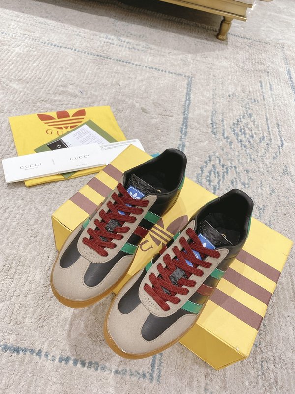 아디다스 x 구찌 Gazelle 커플 운동화 001-180063