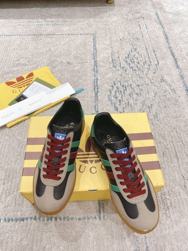 아디다스 x 구찌 Gazelle 커플 운동화 001-180063