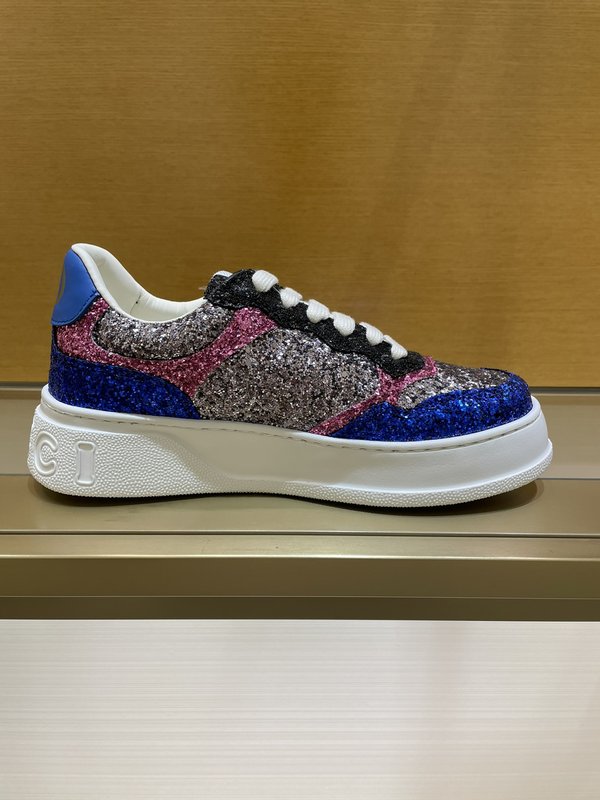 GUCCI 구찌 커플 가죽 스니커즈 001-180107